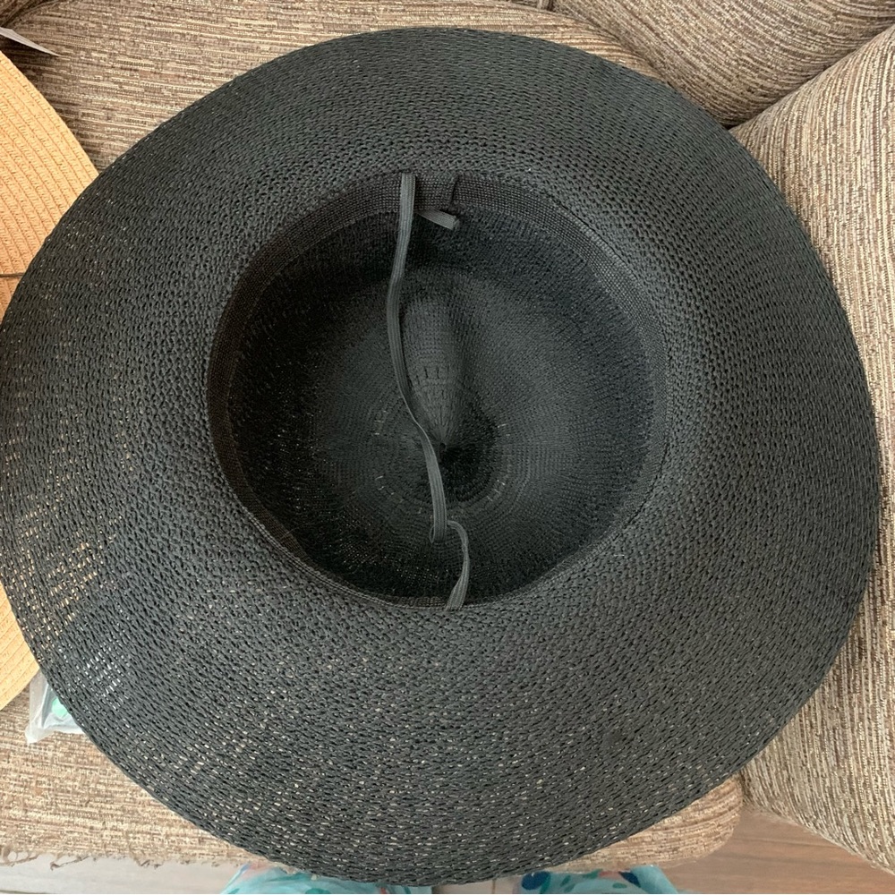sun/beach hat - Picture 2 of 3